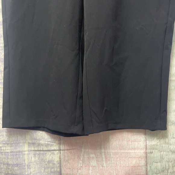 - Brand new Woman’s Apt.9 wide leg crop pants XXL. - Picture 4 of 12